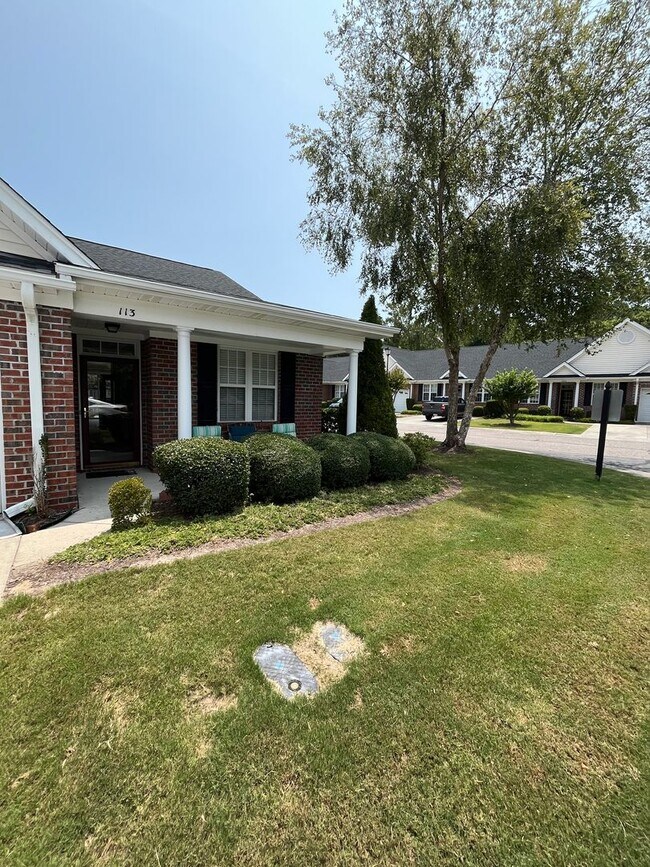 Photo - Discover this well-appointed 3-bedroom plus bonus room , 2-bath home in Carleton Place Unit C5006-113