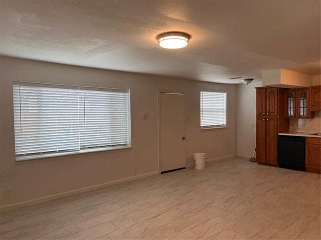 Photo - 522 Apollo Rd