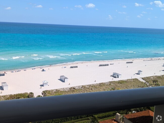 Building Photo - 6039 Collins Ave Rental