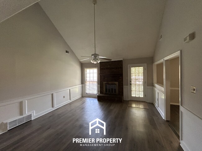 Photo - Large 5BR/3.5BA Home in 38125 | 2,541 Sq Ft, Vaulted Ceilings & Covered Patio