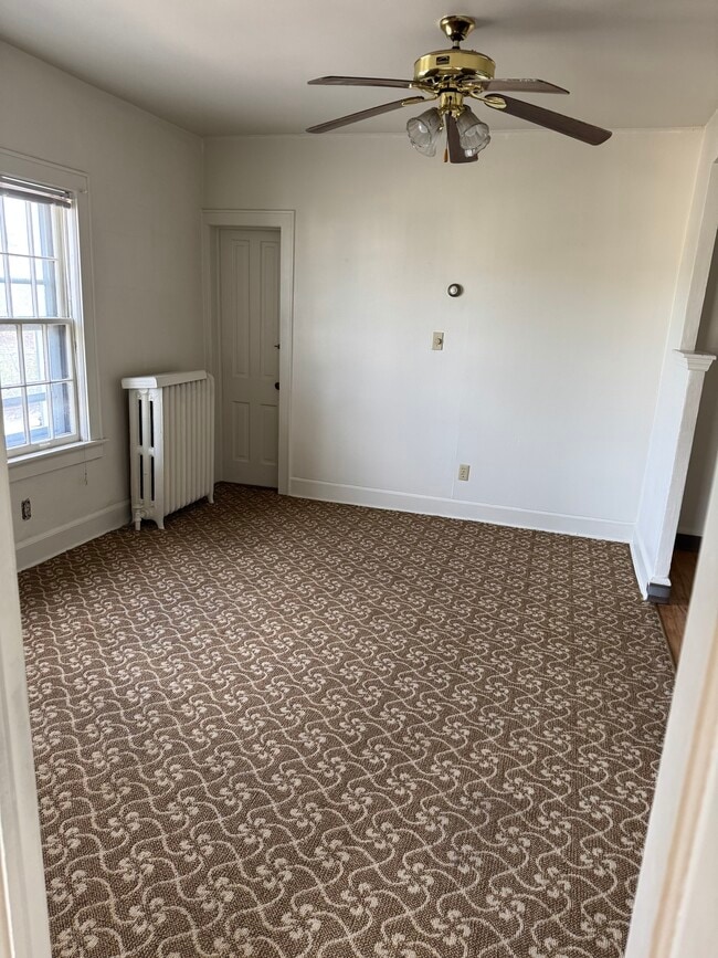 Photo - 1658 N Van Buren St Unit 2