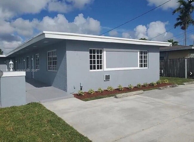 Photo - 5511 SW 20th St Unit 3