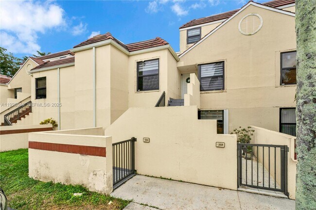 Building Photo - 13028 SW 88th Ln Unit A205