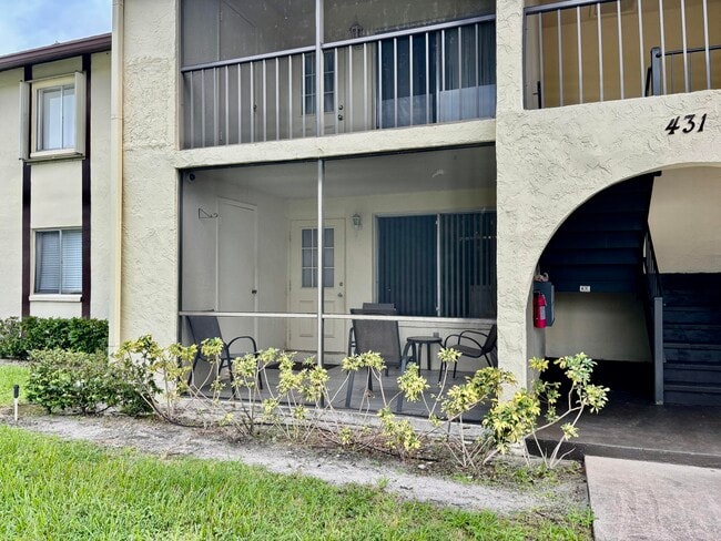 Building Photo - 3530 Pine Needle Dr Unit A-1
