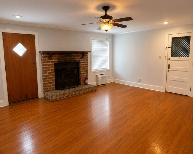 Photo - 224 Holly Hill Rd