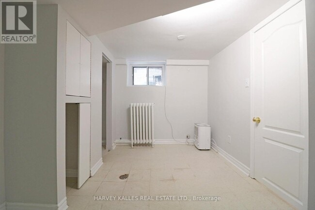 Photo - 156 Gillard Ave