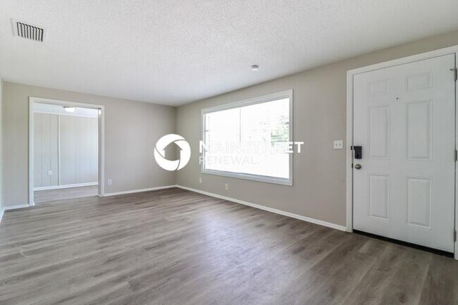 Photo - 3 Bedroom Pet-Friendly Home in TAMPA, FL w...