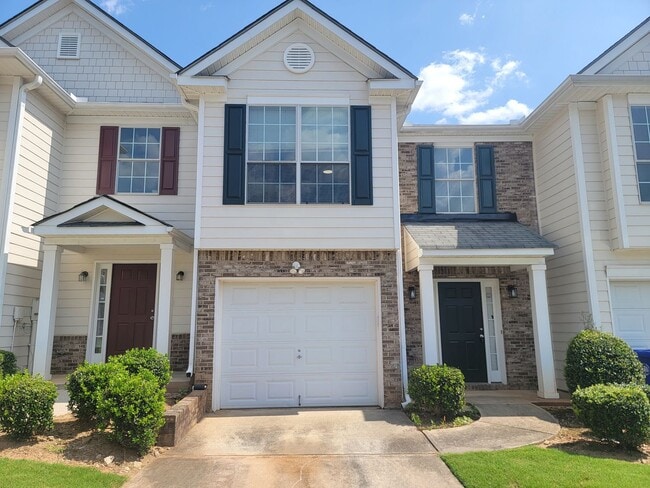 Building Photo - A freshly updated home with style, space, and comfort—ready for immediate move-in.