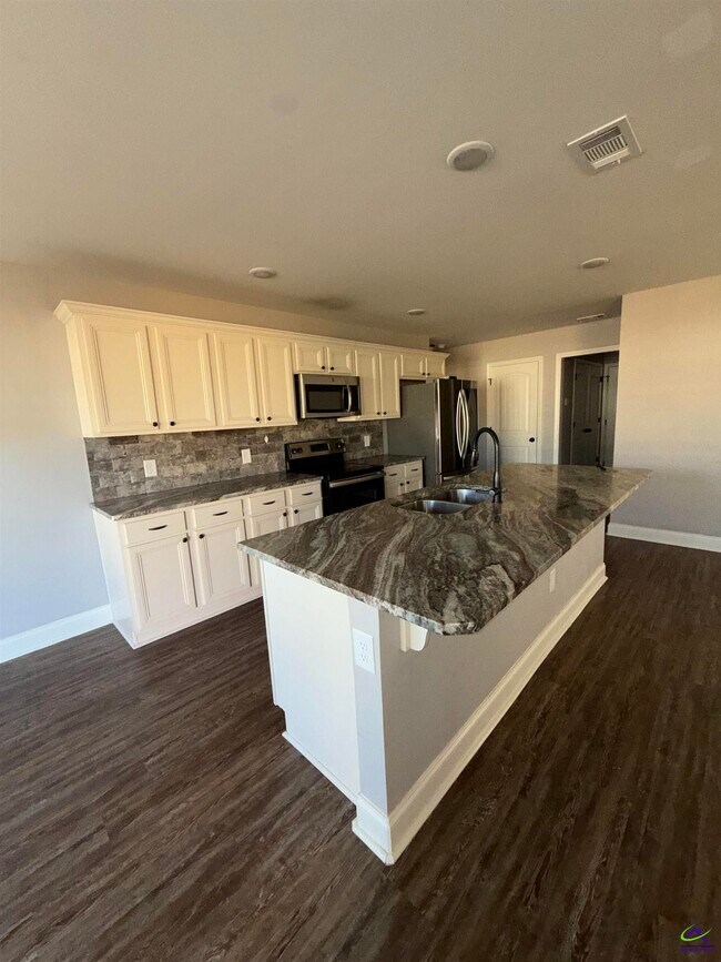 Photo - 150 Worchester Cir