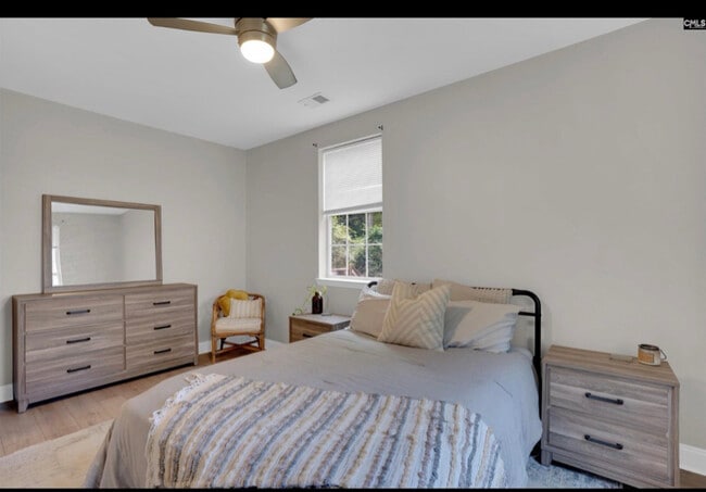 Photo - 1100 Columbia College Dr