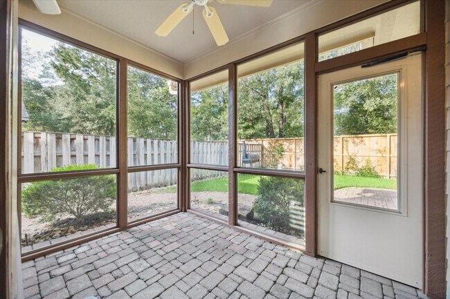 Photo - 6 Douvaine Ct