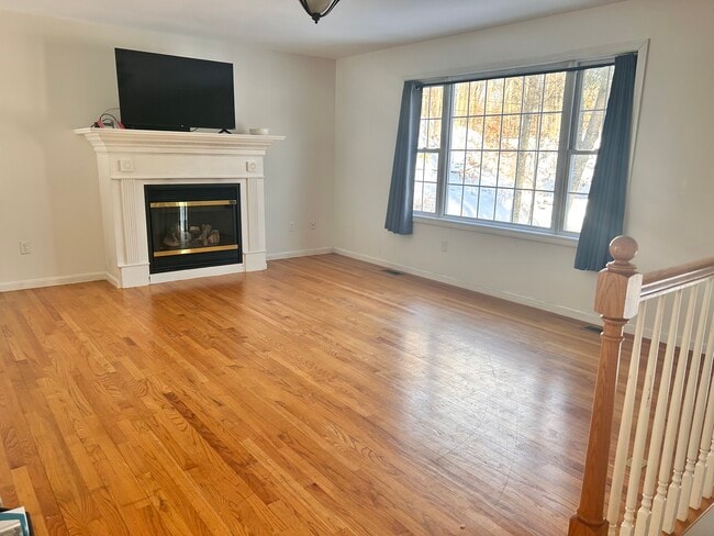 Photo - 42 Tavern Rd