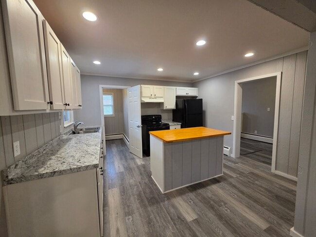 Photo - 1353 W Grand Ave Unit #1353