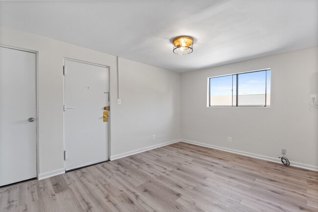 Photo - Palmyra Arms Apartments