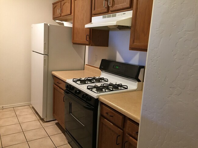 Photo - 3055 N Truwood Dr