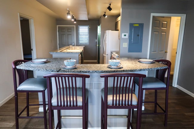 Photo - Green Street Towers