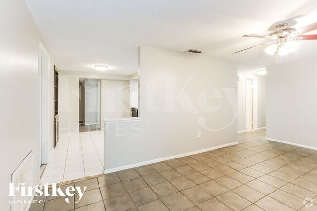 Building Photo - 10816 Leeds Rd Rental