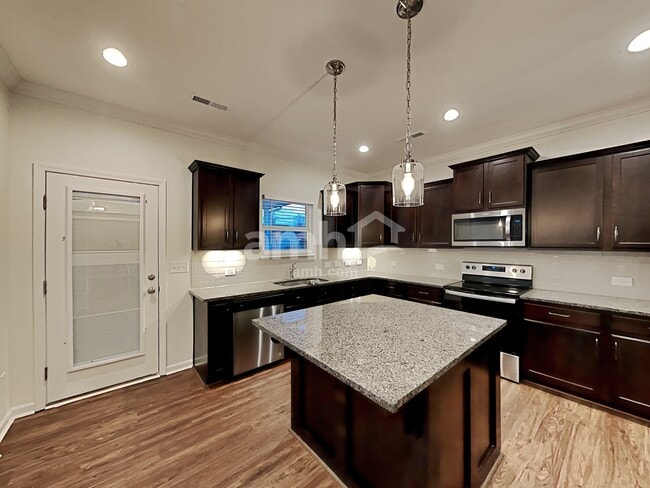 Photo - 500 Horseman Park Pl