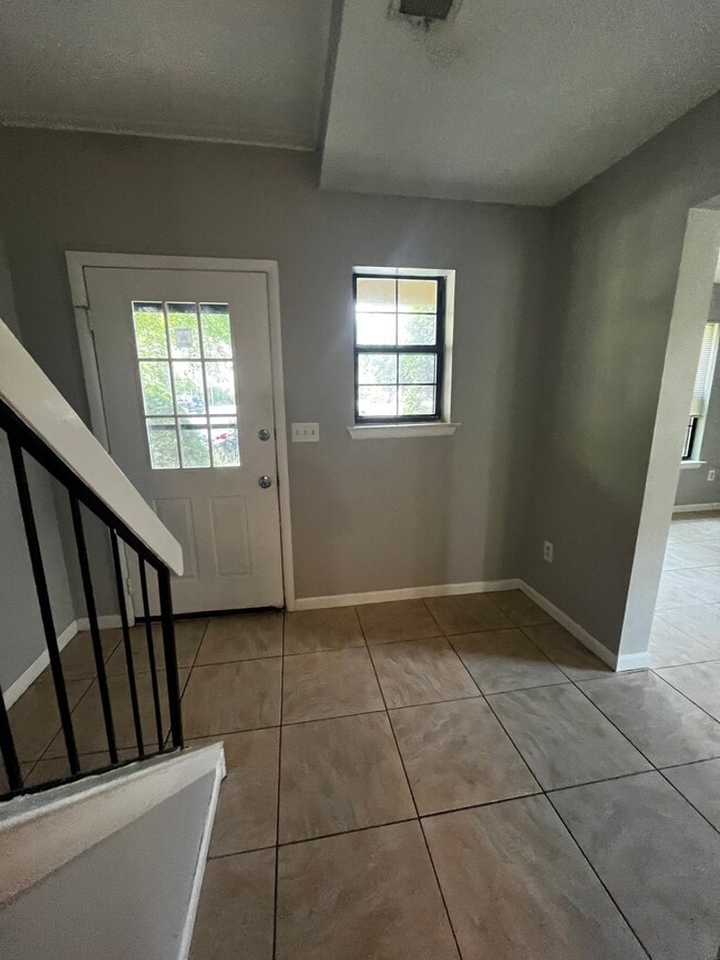 Photo - 500 Goldthread Ct