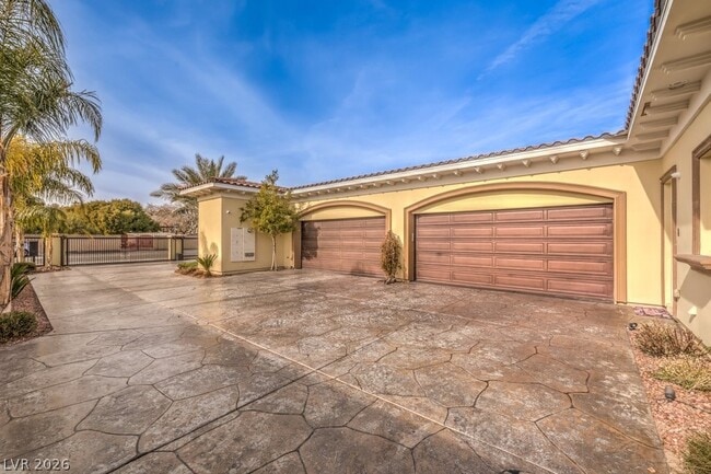 Photo - 2780 El Camino Rd