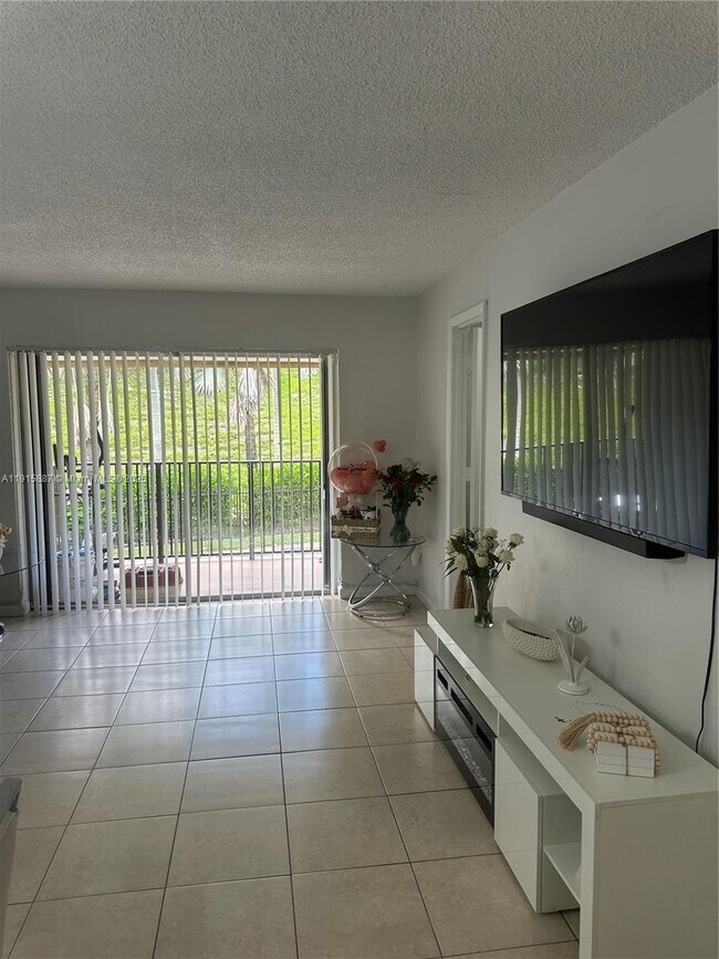 Photo - 10511 SW 108th Ave Unit 287