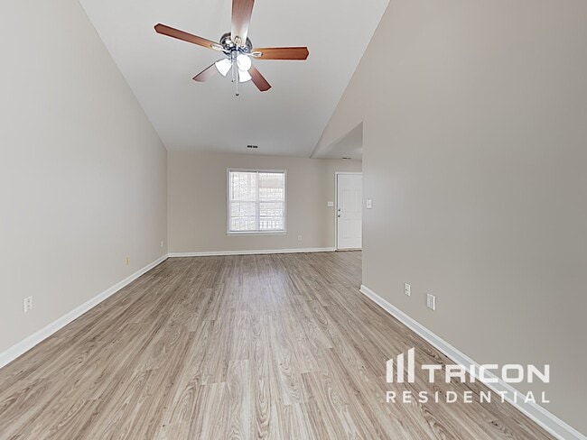 Photo - 204 Wexford Dr