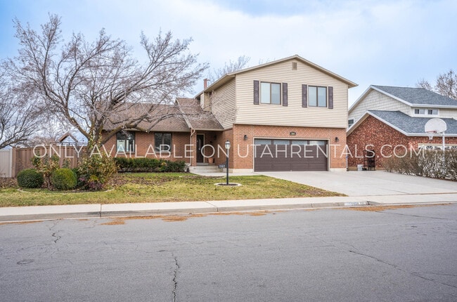 Building Photo - 1160 E 40 N St Rental