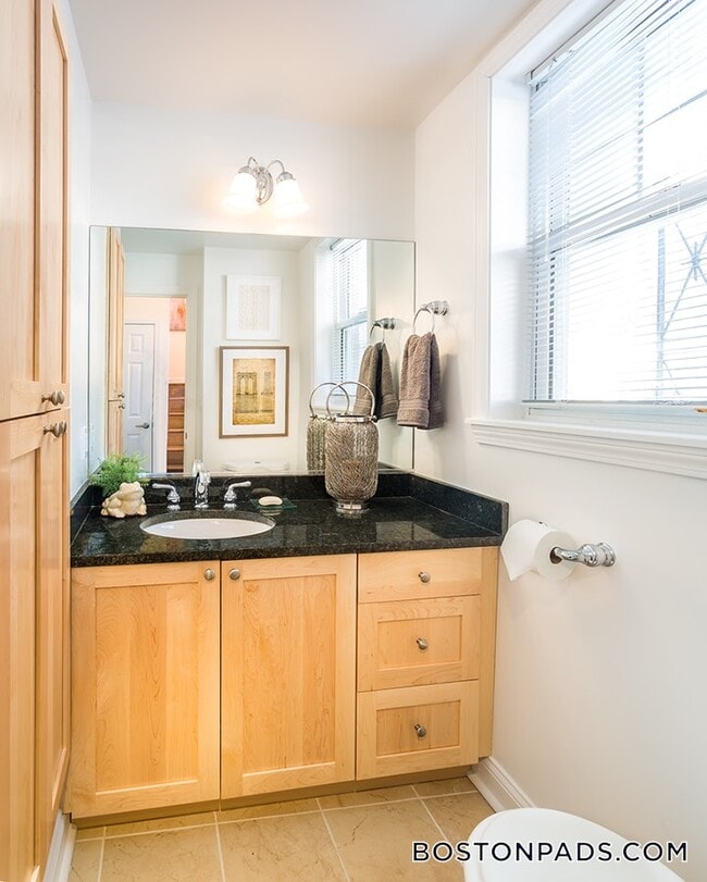 Photo - 136 Gerry Rd Apartment