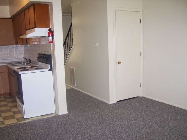 Photo - 404 S Prairie St