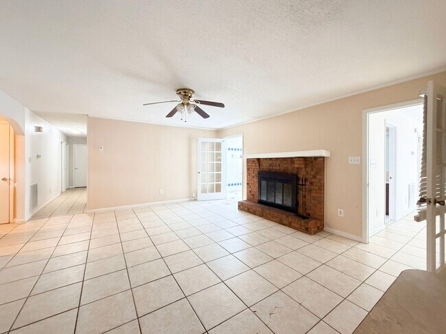 Photo - 1408 Imperial Dr