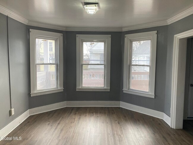 Photo - 1130 Pleasant St