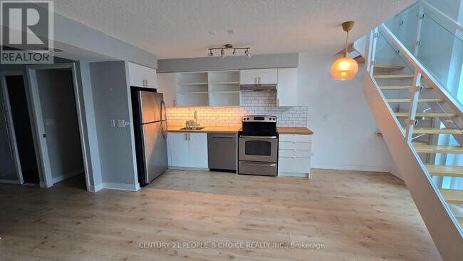 Photo - 155 Legion Rd N Unit 2508