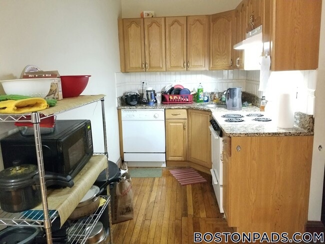21 Gibbs St Unit 2