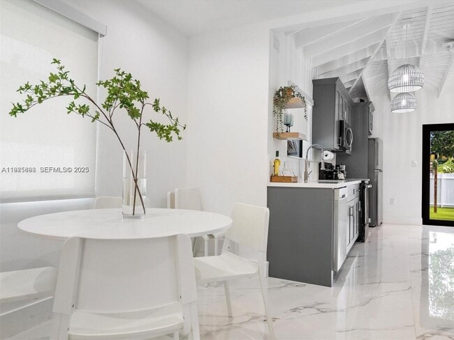 Photo - 2171 NW 49th St