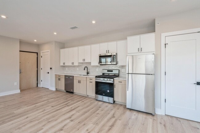 Photo - 201-205 Randolph Ave Unit 105