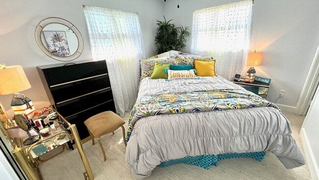 Photo - 1122 Makatea St