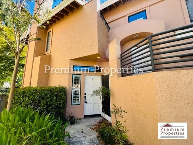 Photo - Beautiful 2BD/2BA Condo Unit in the Gated ... Unit 2