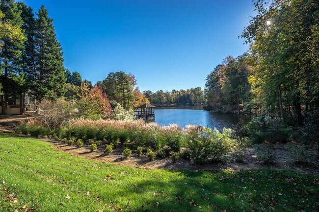 Radbourne Lake Apartments