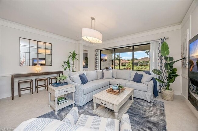 Building Photo - 13441 Coronado Dr