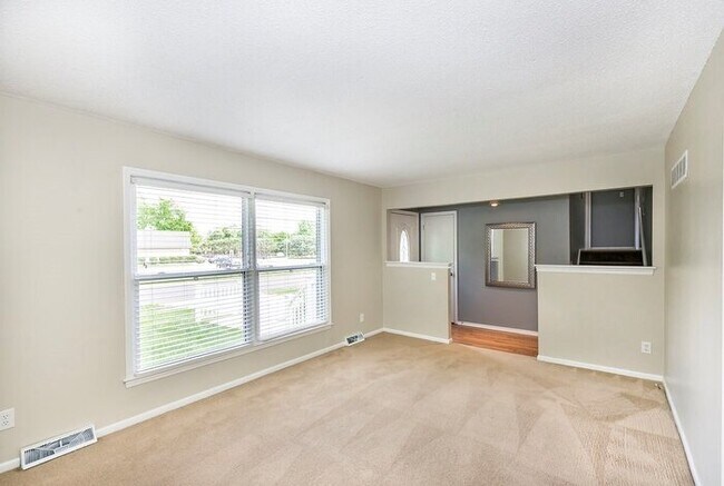 Photo - MUST SEE Available 7/7/23!