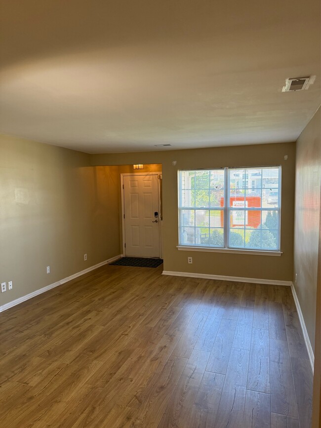 23 Park Side Dr