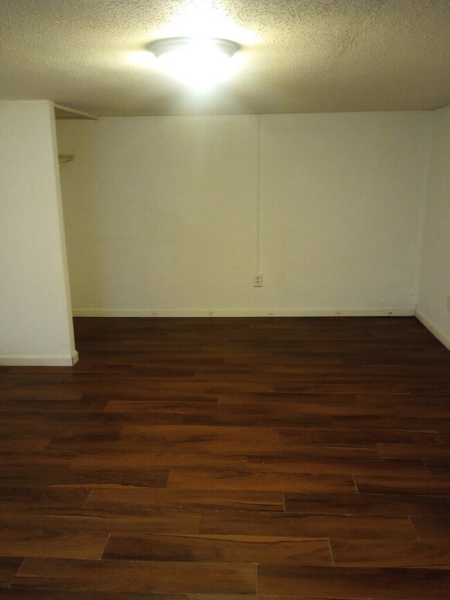 59 Oak St Unidad b