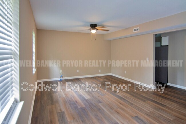 Photo - 5824 Moody Sawyer Rd