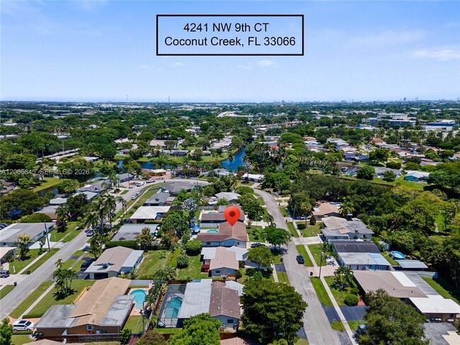 Building Photo - 4241 NW 9th Ct Unit Efficiency