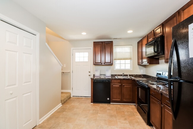 Photo - 1908 Madison Rd