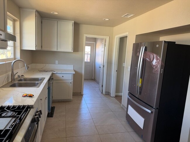 Photo - 418 N Elmwood Ave