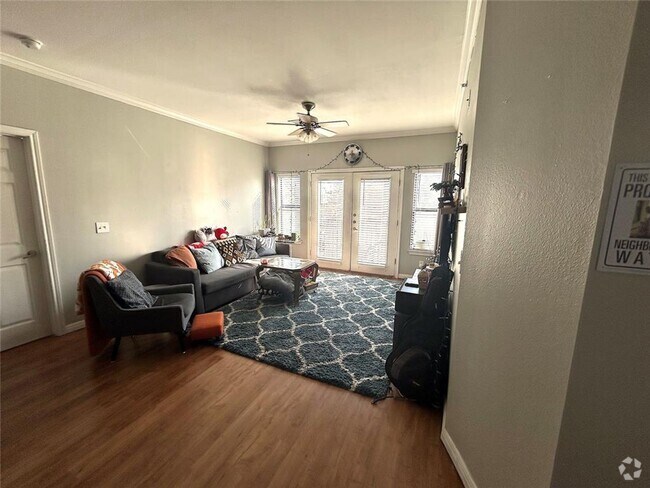 Building Photo - Texan Shoal Creek #304 Unit 304 Rental