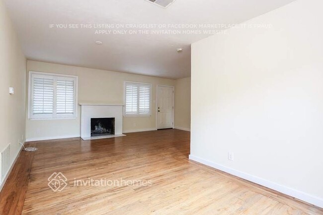 Photo - 1501 Clay St