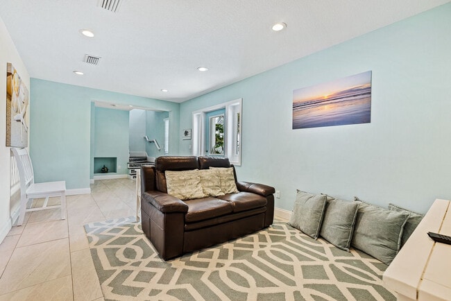Building Photo - 4717 S Atlantic Ave Unit ID1246597P Rental