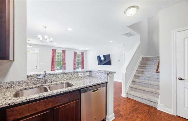 623 Freeman Dr